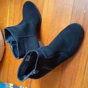 Black suede boots